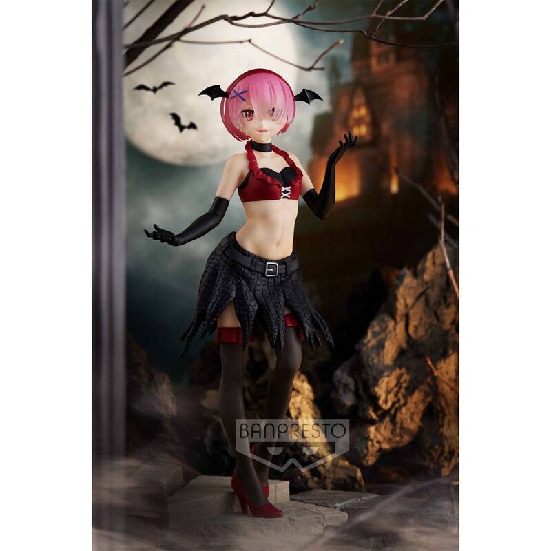 Figurine Ram posée sur son socle d'exposition officiel BANPRESTO