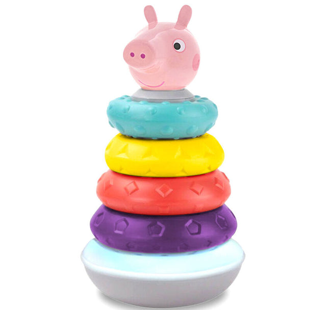 Vue rapprochée des anneaux empilables Peppa Pig montrant les couleurs vives et le design adapté aux tout-petits