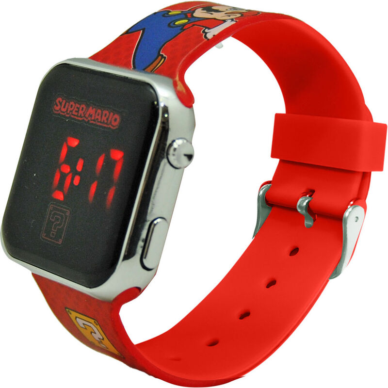 Montre LED Super Mario Bros Nintendo portée au poignet, montrant son style rétro et design original