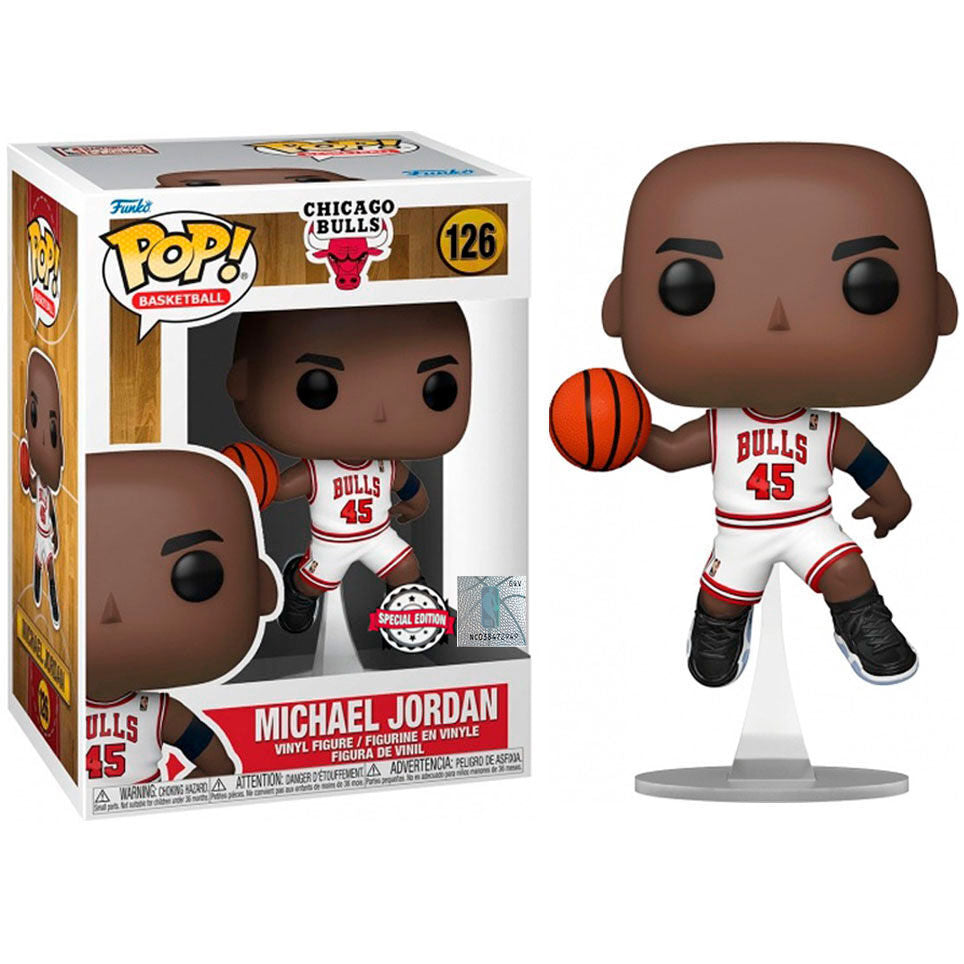 Détail de la figurine Funko POP Michael Jordan avec le maillot des Chicago Bulls et ballon de basket