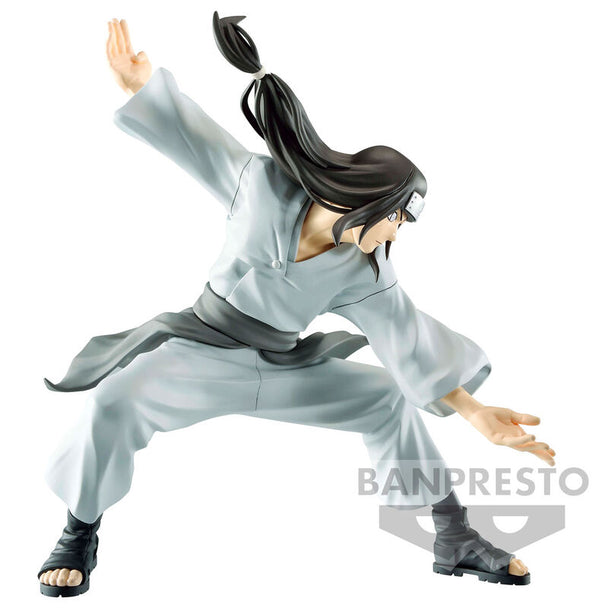 Détail du visage de la figurine Hyuga Neji avec expression concentrée