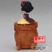 Vue arrière de la figurine Blanche-Neige Q Posket Disney mettant en valeur la texture de la robe