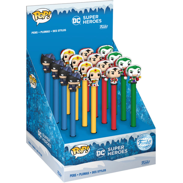 Gros plan sur un stylo FUNKO DC Comics avec topper Super Héros détaillé en gros plan