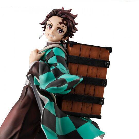 Figurine Kamado Nezuko de 13 cm avec son kimono traditionnel, détails soignés, série G.E.M. Demon Slayer