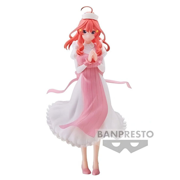 Figurine Itsuki Nakano en tenue d'infirmière de 14 cm issue de The Quintessential Quintuplets par BANPRESTO, vue de face.