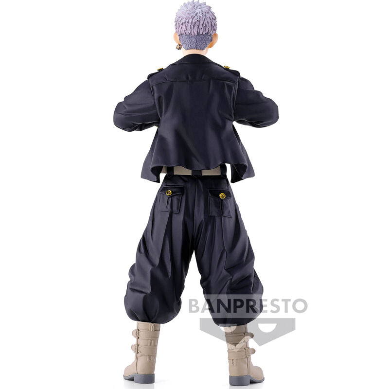 Gros plan sur le visage expressif de la figurine Takashi Mitsuya Tokyo Revengers
