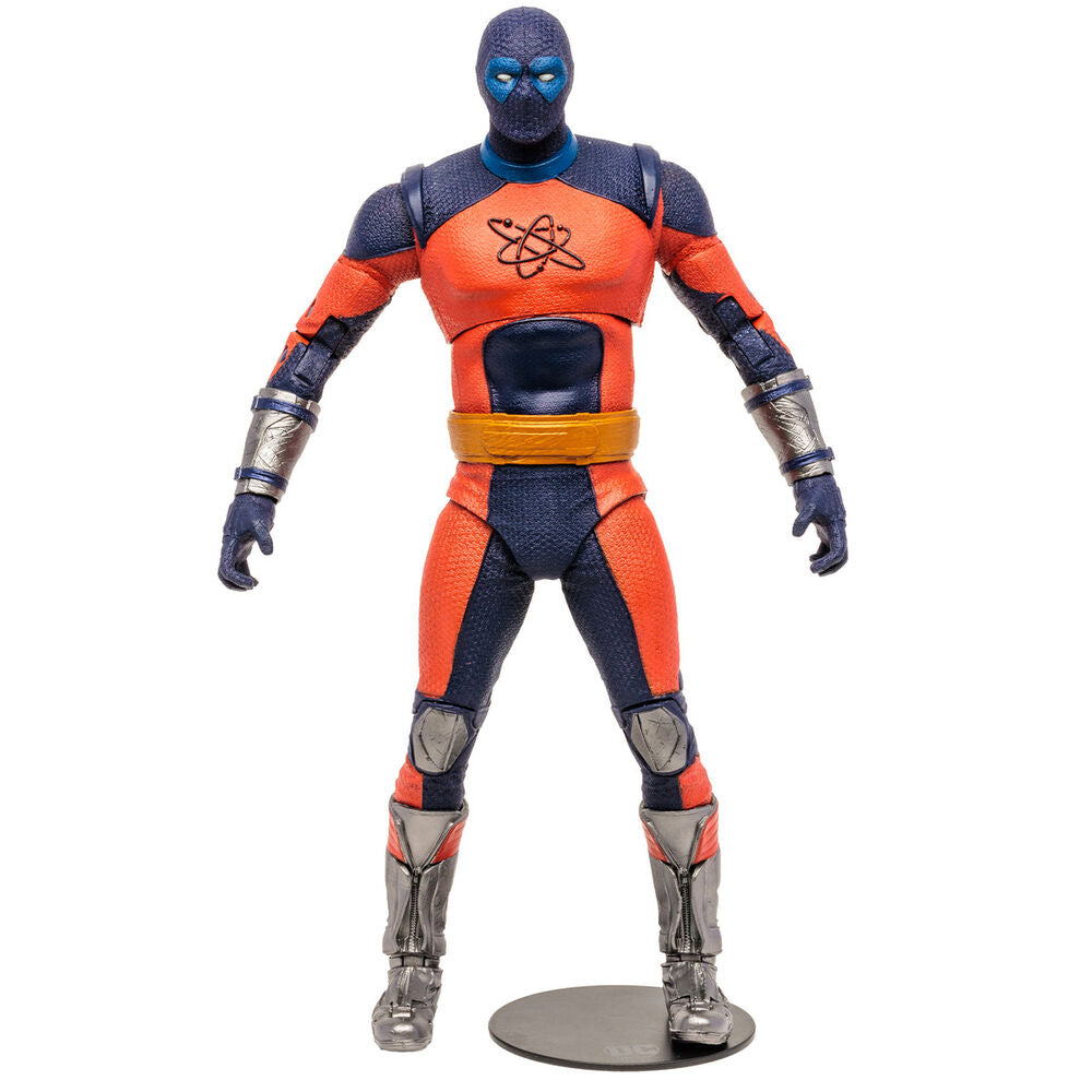 Gros plan sur le visage de la figurine Black Adam Atom Smasher avec expression réaliste