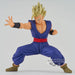 Vue arrière de la figurine Son Gohan Dragon Ball Super mettant en avant la texture des vêtements et la qualité de fabrication