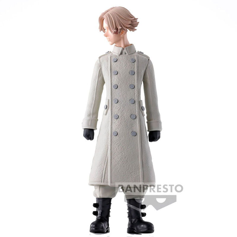 Gros plan sur le visage de la figurine Tokyo Revengers Seiyu Inui avec expression intense