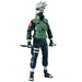 Figurine articulée Kakashi Hatake de Naruto Shippuden vue de face avec ses accessoires