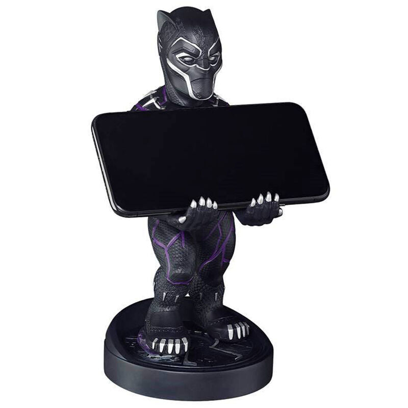 Ensemble du support Cable Guy Black Panther avec manette et télécommande sur fond neutre