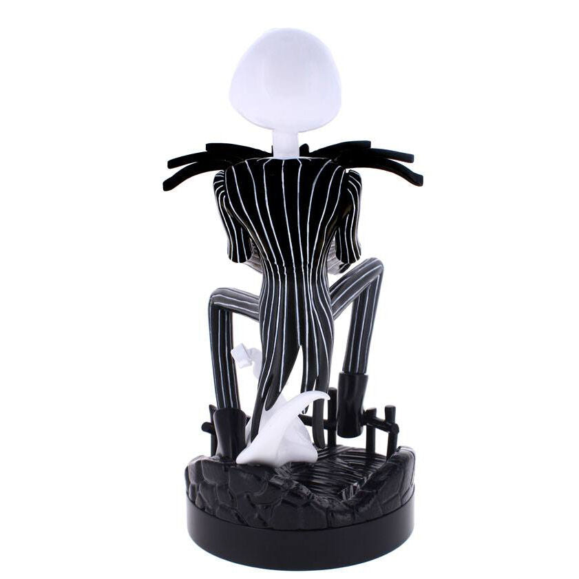 Détail du visage sculpté de la figurine Jack Skellington sur support manette