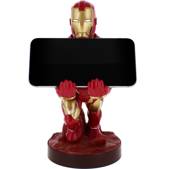 Gros plan sur la tête d'Iron Man du support Cable Guy avec finition détaillée