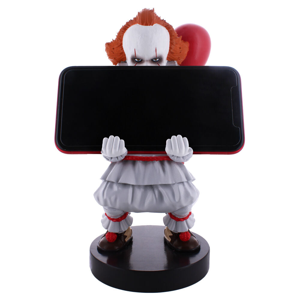 Image montrant la taille compacte de 21 cm du support Cable Guy Pennywise IT 2