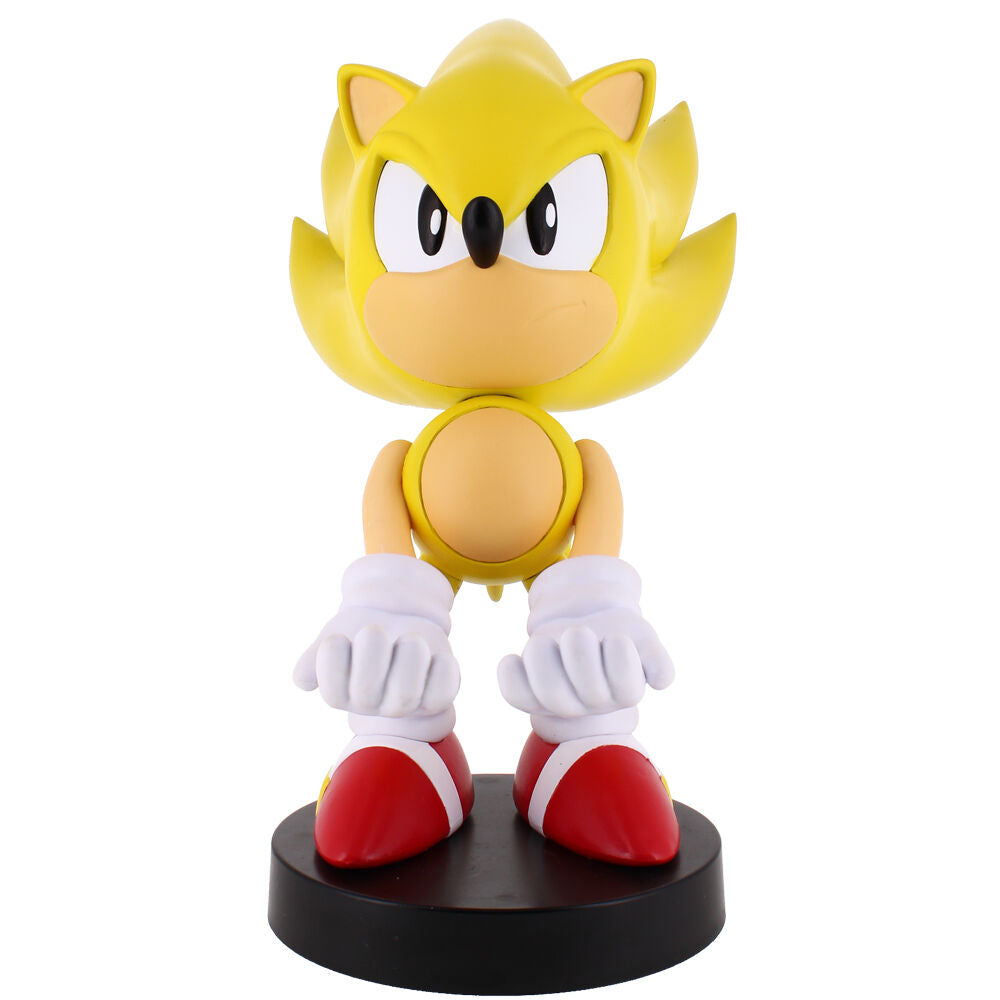 Support Sonic Super Sonic de 21cm tenant une manette PlayStation 5 DualSense en position verticale.