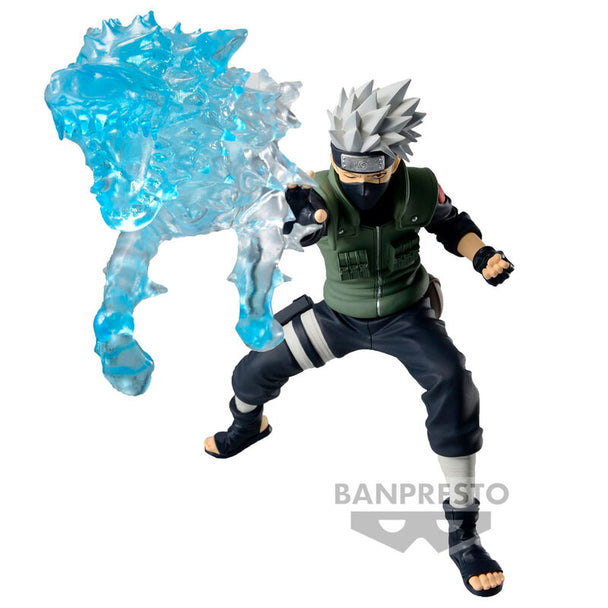 Figurine Kakashi Hatake Naruto Shippuden vue de face avec détails précis et posture dynamique