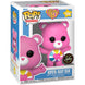 Détail de la figurine Hopeful Heart Bear Funko POP montrant les couleurs vives et le cœur sur le ventre