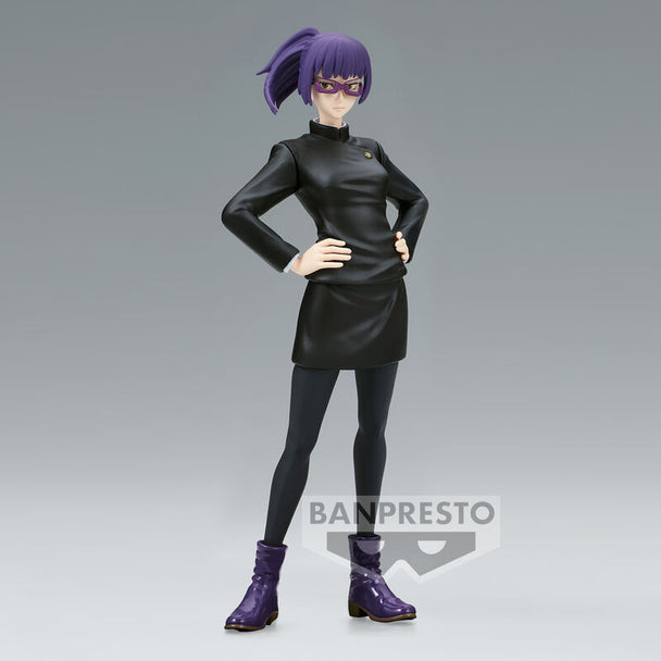 Zoom sur la figurine BANPRESTO Maki Zenin montrant la posture dynamique et les accessoires du personnage