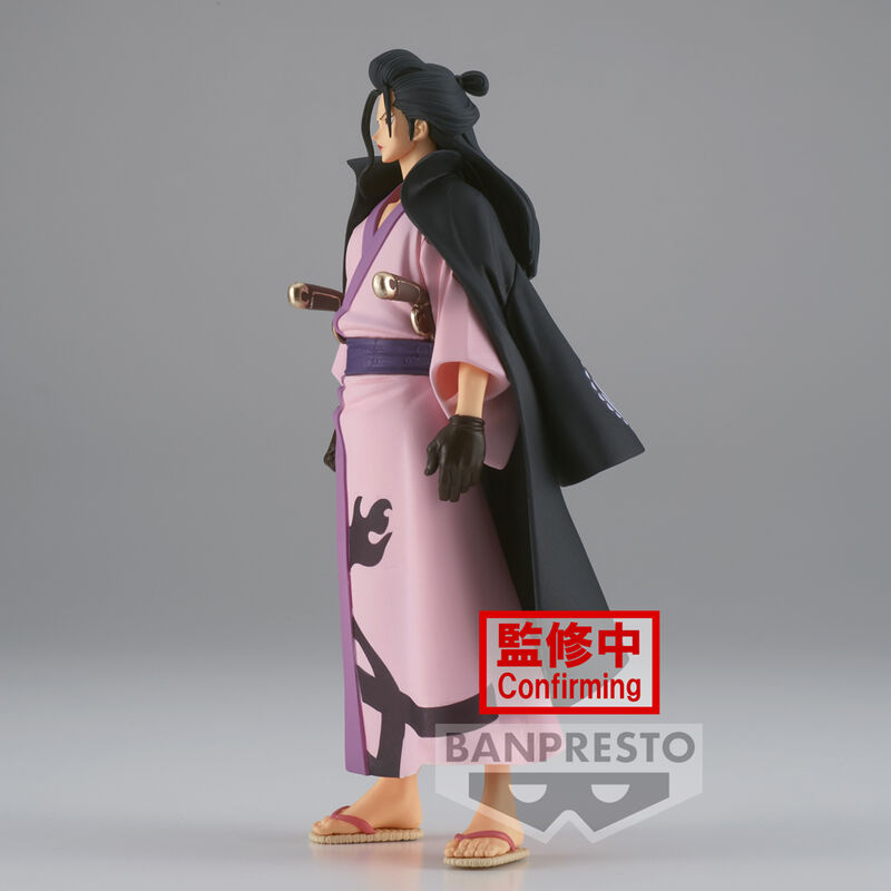 Vue latérale de la figurine Izou The Grandline Men DXF montrant les détails sculptés