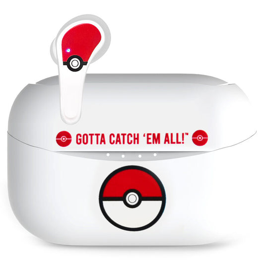 Écouteurs Pokémon Pokeball avec étui de chargement ouvert sur fond blanc montrant le design compact et coloré