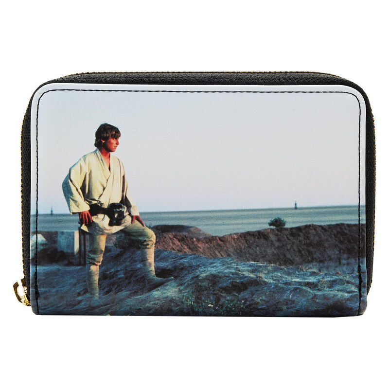 Portefeuille Loungefly Star Wars A New Hope fermé montrant le design imprimé original