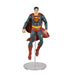 Ensemble des figurines Black Adam et Superman côte à côte, prêtes pour exposition