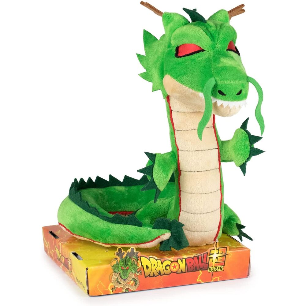 Peluche Shenron Dragon Ball Super exposée sur une étagère, montrant sa taille et sa qualité officielle.