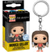 Porte-clés exclusif FUNKO Monica Geller posé sur un fond neutre mettant en valeur les couleurs vives