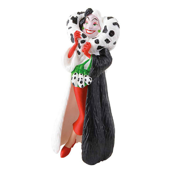 Figurine de Cruella de Vil de 9 cm en PVC par BULLYLAND, inspirée du film Disney 101 Dalmatians, montrant les détails colorés et la posture iconique.