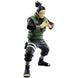 Profil gauche de la figurine Nara Shikamaru mettant en avant ses détails de costume et expression sérieuse