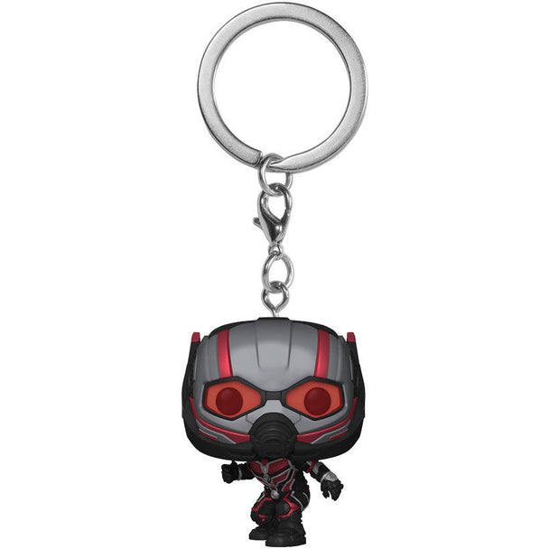 Vue rapprochée du porte-clés Ant-Man et la Guêpe avec design POP miniature et chaîne métallique