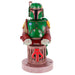 Support Cable Guy Boba Fett Star Wars tenant une manette PlayStation 5 DualSense, vue de face