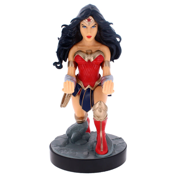 Support Cable Guy Wonder Woman DC Comics de 20cm tenant une manette PlayStation 5 DualSense