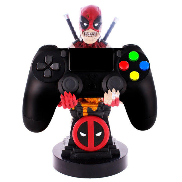Support câble Deadpool Zombie Marvel avec manette PlayStation 5 posée dessus