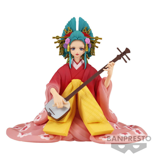 Vue de face de la figurine Komurasaki One Piece DXF The Grandline Lady 10cm avec détails précis