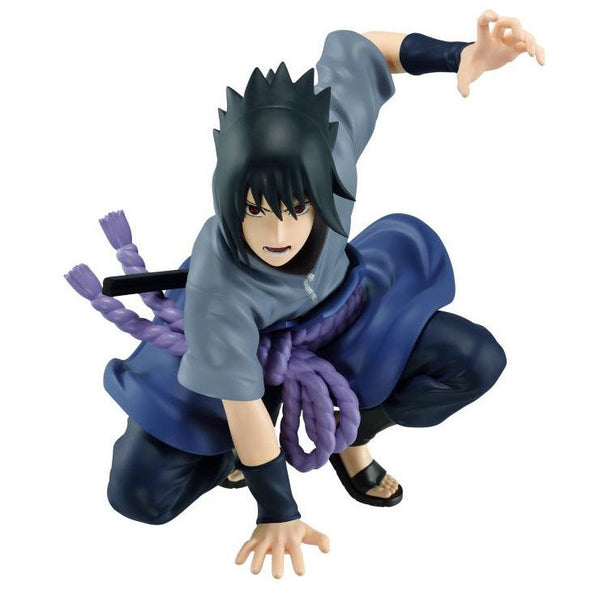 Vue latérale de la figurine Sasuke Naruto Shippuden montrant son costume emblématique