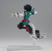 Vue de face de la figurine BANPRESTO Izuku Midoriya Deku avec détails précis et couleurs vives