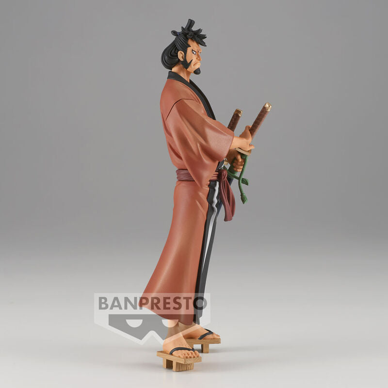 Profil gauche de la figurine Kin'emon avec ses vêtements traditionnels et accessoires