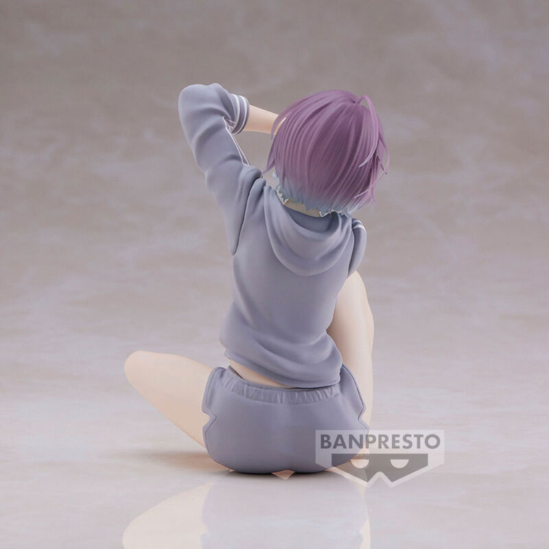 Vue latérale droite montrant les détails précis de la figurine Toru Asakura