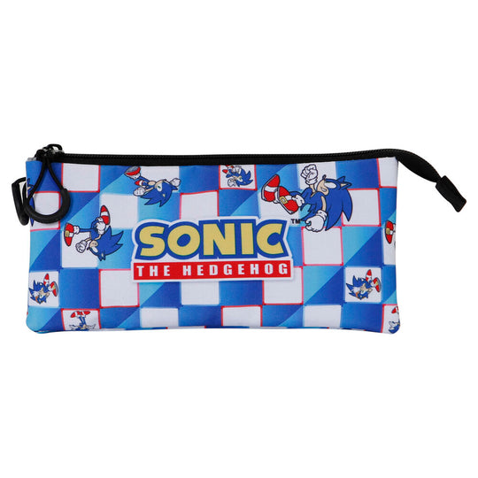 Photo de la trousse posée, mettant en avant le design officiel KARACTERMANIA