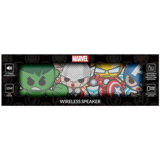Vue rapprochée des ports USB, micro SD et entrée AUX sur l'enceinte Marvel Avengers