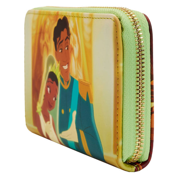 Détail des quatre emplacements pour cartes à l’intérieur du portefeuille Loungefly Disney La Princesse et la Grenouille
