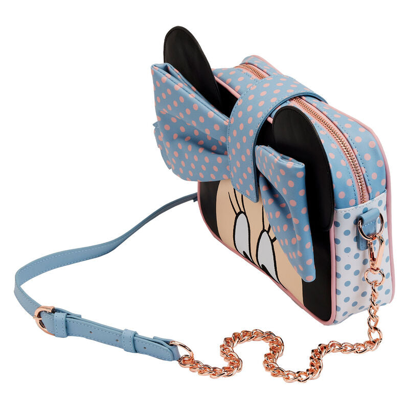 Vue intérieure du sac Loungefly Minnie Mouse montrant la doublure coordonnée et les finitions soignées