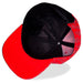 Gros plan sur la texture 100% polyester de la casquette Pokémon Pokéballs DIFUZED