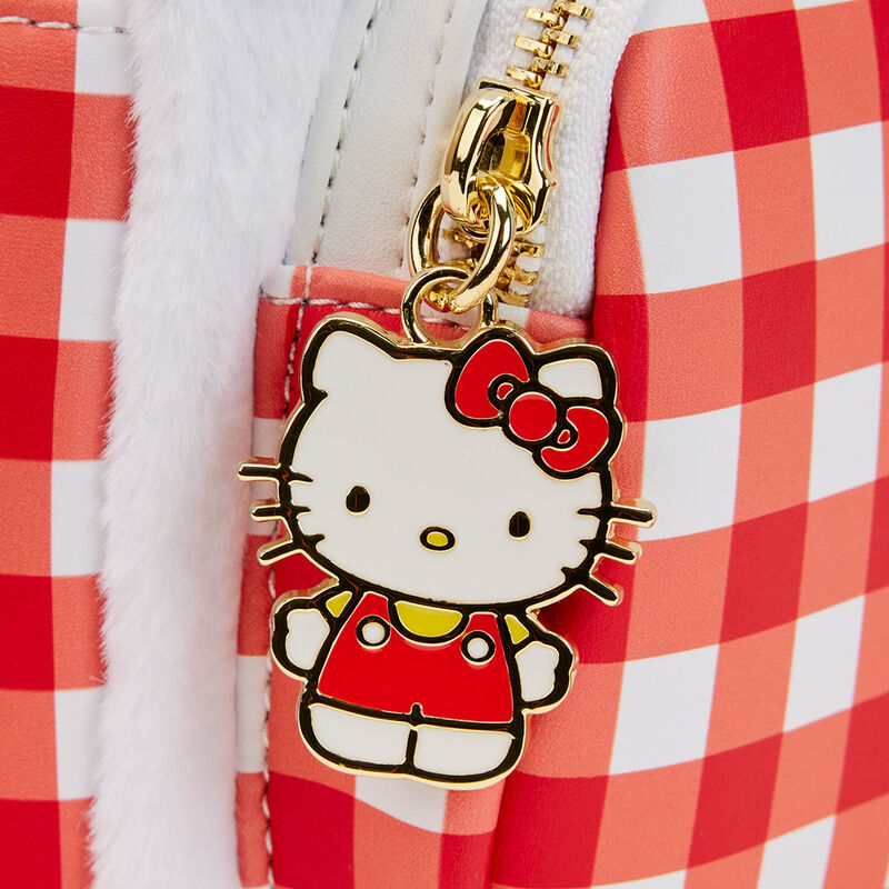 Image du compartiment principal ouvert du sac à dos Loungefly Hello Kitty, montrant l'espace de rangement
