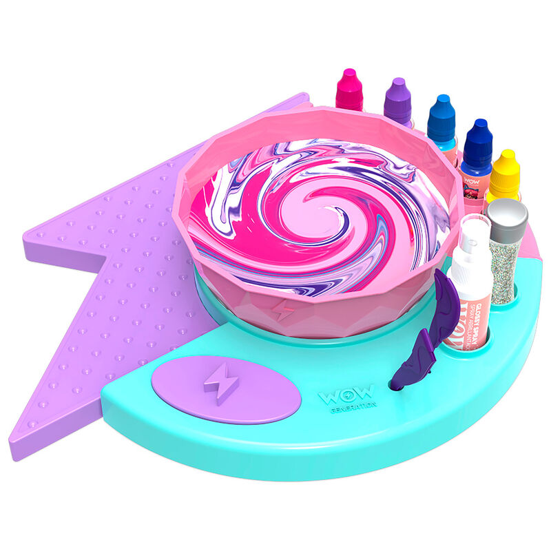 Contenu complet du kit : crayons, paillettes, autocollants et outils de peinture