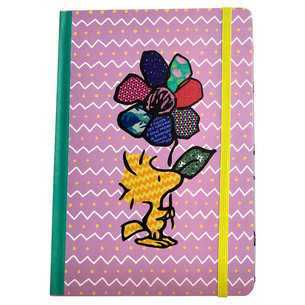 Carnet A5 Snoopy de face avec couverture illustrée, dimensions 15x21cm, design CYP BRANDS