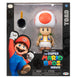 Figurine Toad Super Mario Bros de face avec son chapeau blanc à pois rouges, hauteur 13 cm