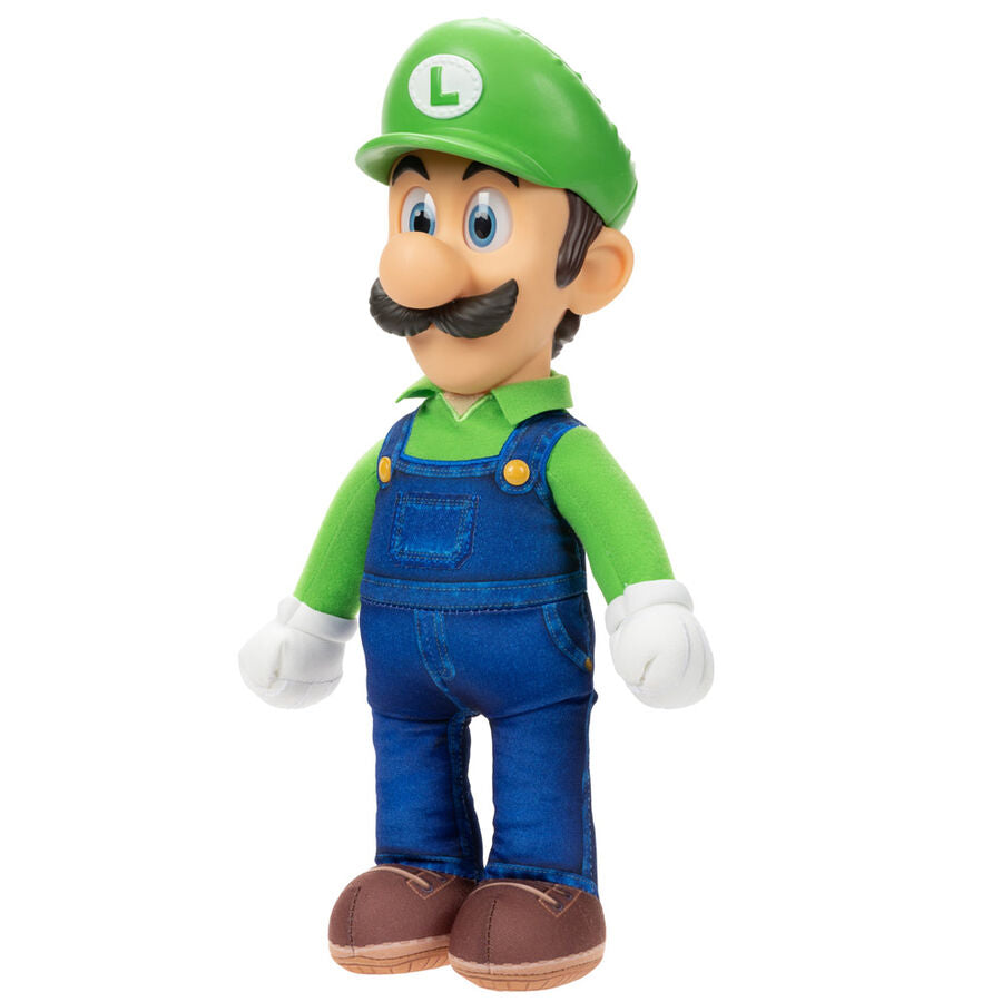 Côté gauche de la peluche Luigi Super Mario Bros avec détails du vêtement