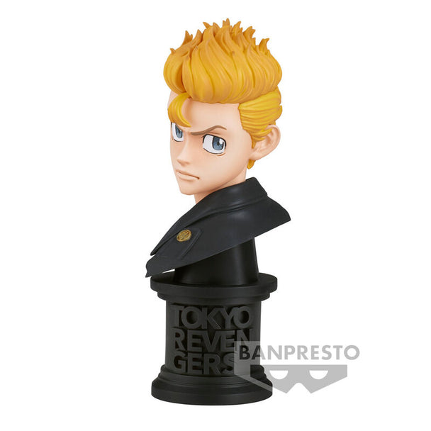 Figurine Takemichi Hanagaki Tokyo Revengers vue de face avec détails précis et couleurs vives